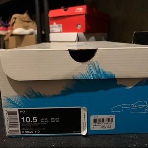 nike pg1 basketball shoes size 10.5